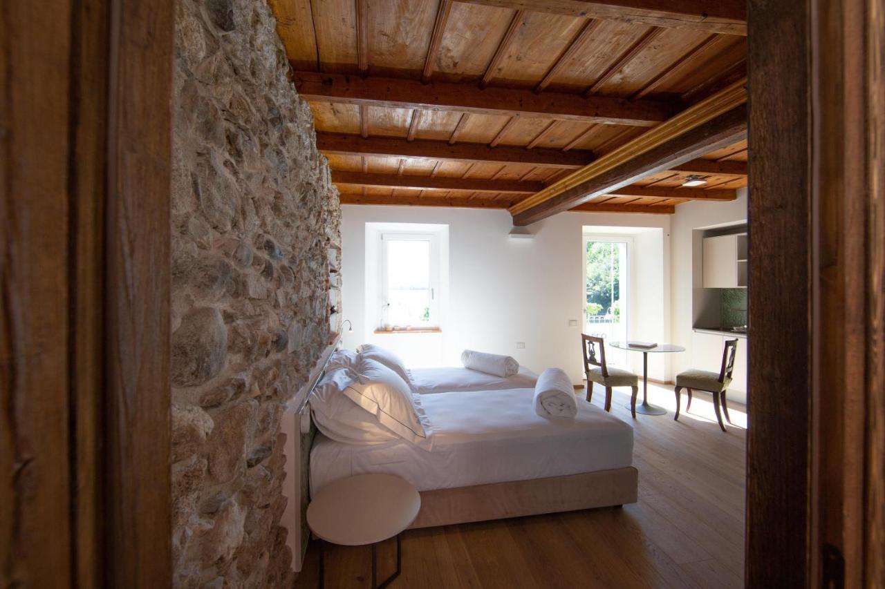 Casa Castagna 1620 Bed and Breakfast Mergozzo Exteriör bild