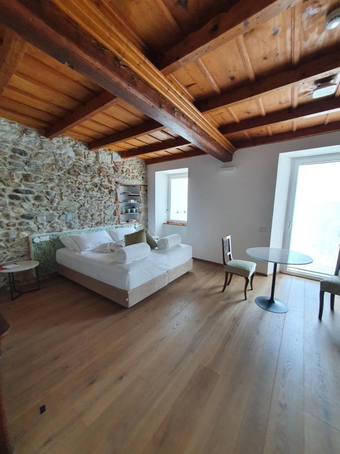 Casa Castagna 1620 Bed and Breakfast Mergozzo Exteriör bild